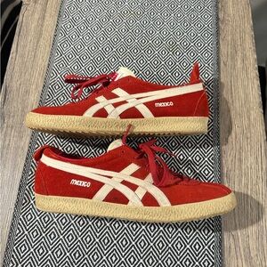 Mexico Delegation size 10 men